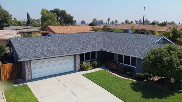 How much roofing do I need for a 2000 sq ft house